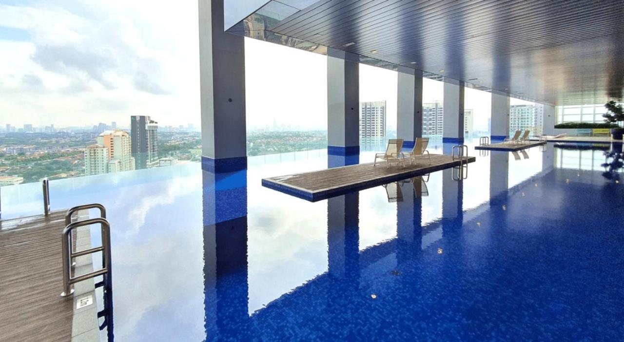 The Azure Residences Kampong Baharu Sungai Way Eksteriør bilde