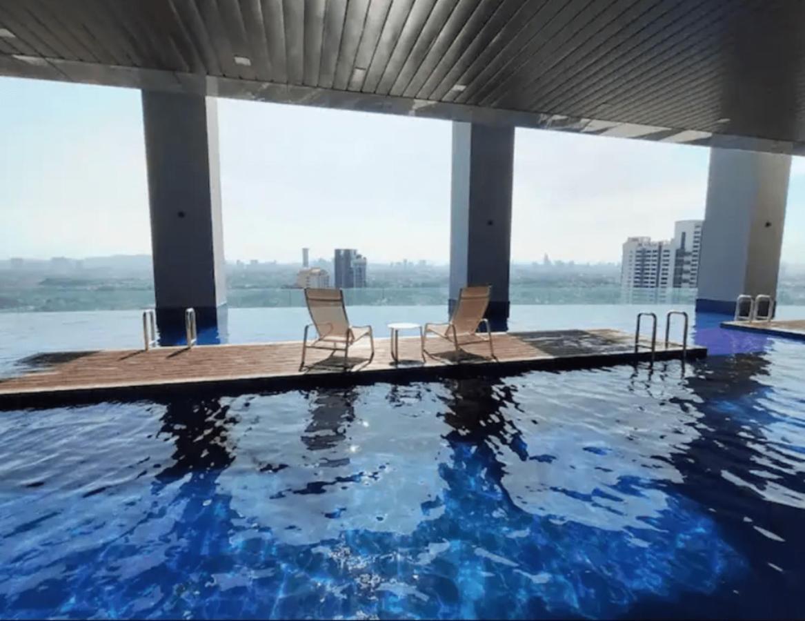 The Azure Residences Kampong Baharu Sungai Way Eksteriør bilde