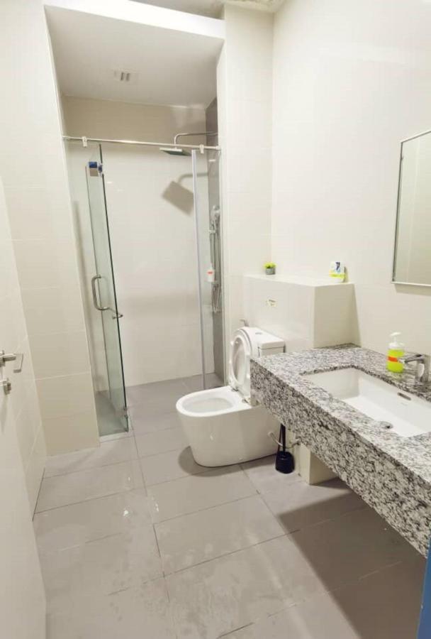 The Azure Residences Kampong Baharu Sungai Way Eksteriør bilde