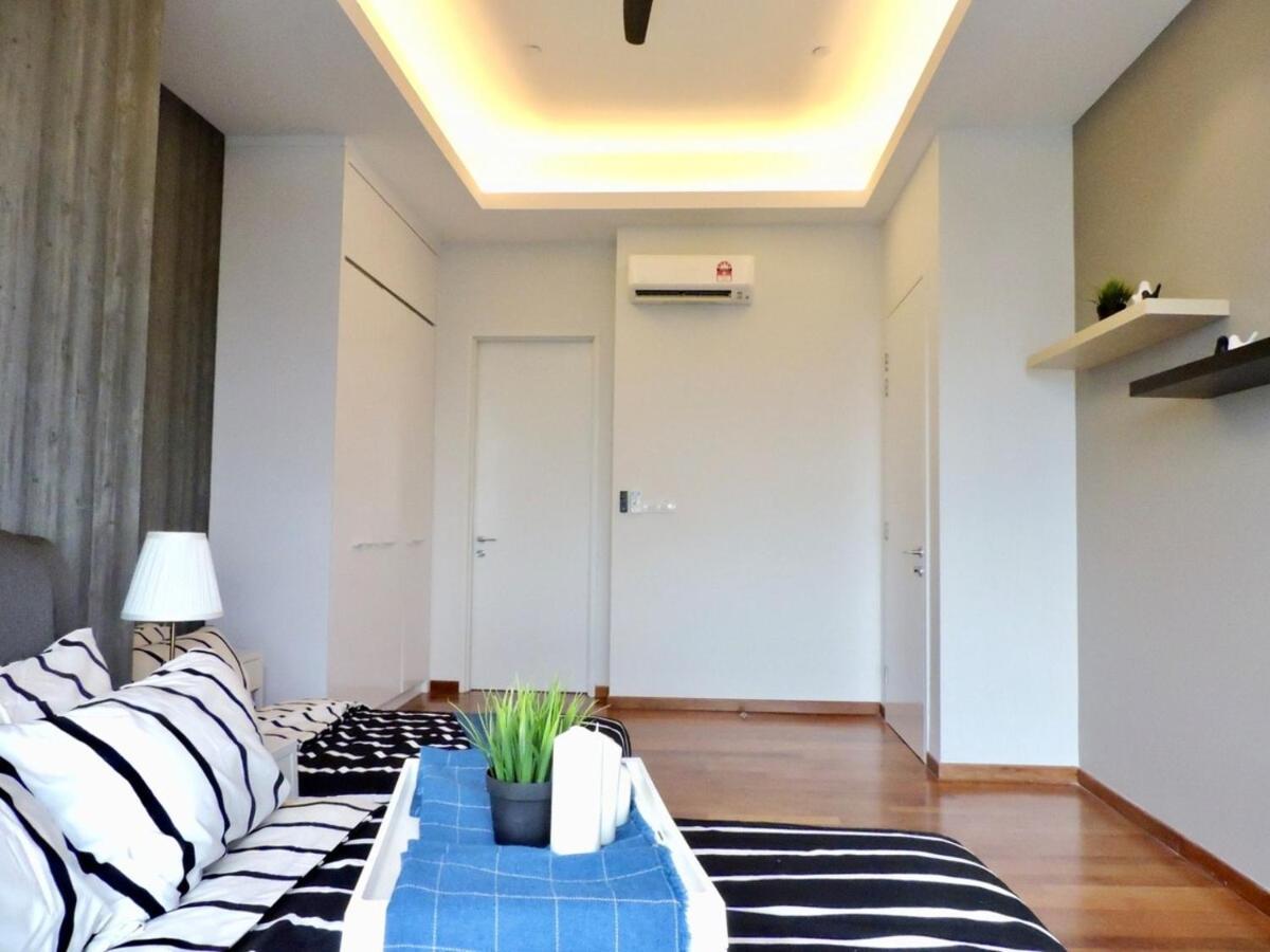 The Azure Residences Kampong Baharu Sungai Way Eksteriør bilde